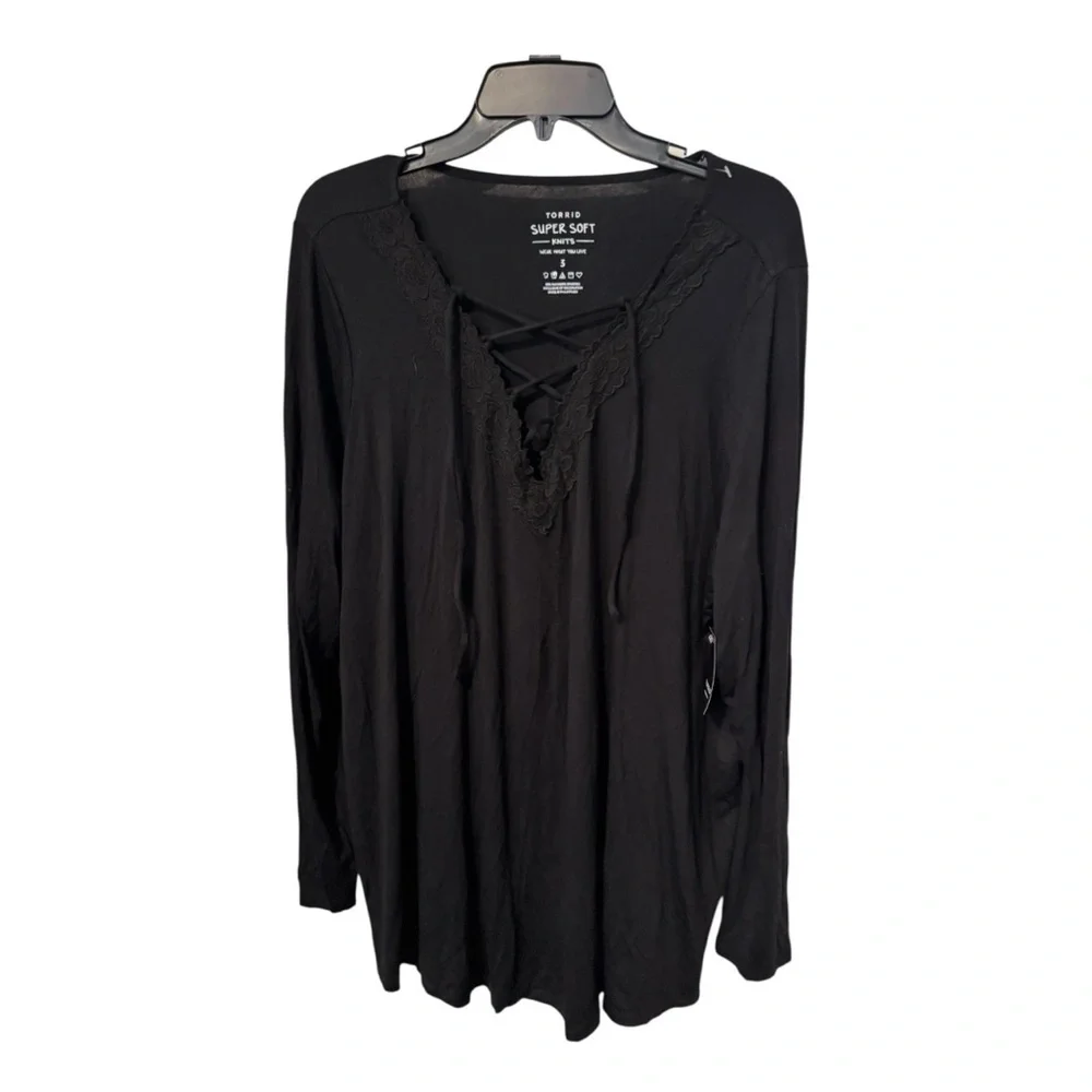 Torrid Super Soft Lace Trim Tie Front Top Black Size 3 (3X) NWT - Picture 2 of 8